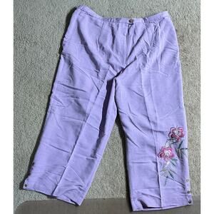 Womens CLC Dress Pants Embroidery Floral Lilac Color Sz XL Capri Lightweight